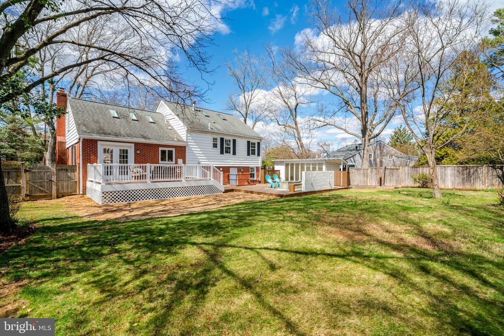 1012 CROTON DRIVE