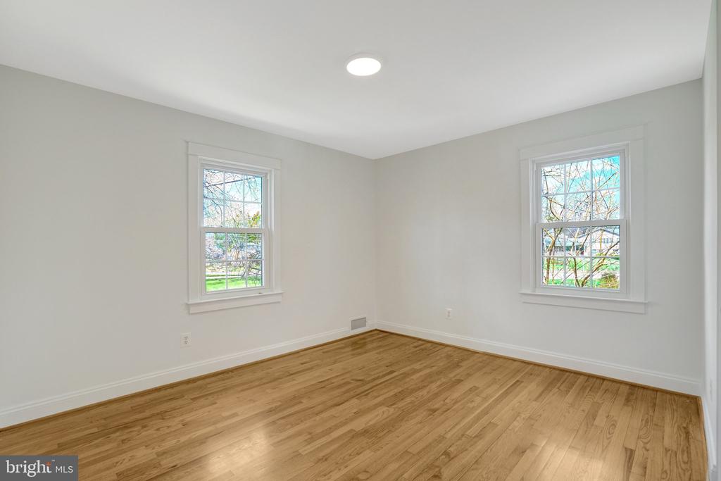 1012 CROTON DRIVE