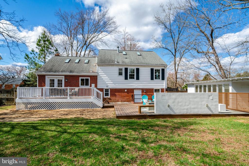 1012 CROTON DRIVE