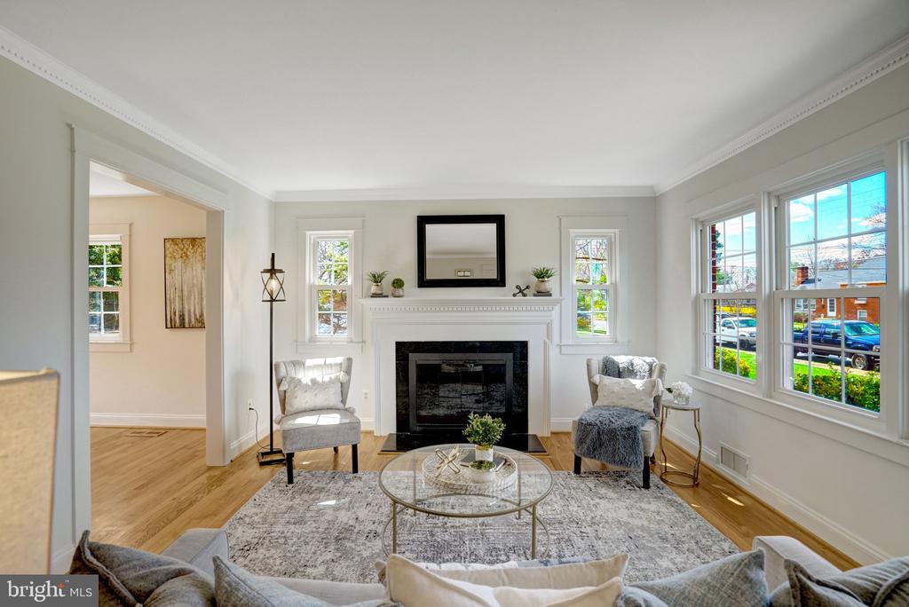 1012 CROTON DRIVE