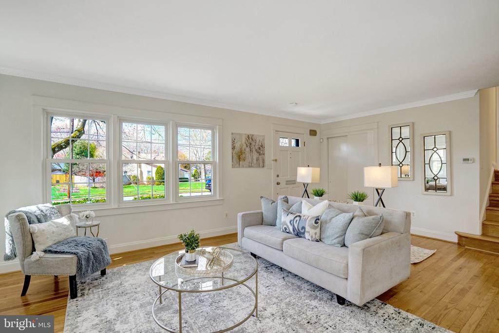 1012 CROTON DRIVE