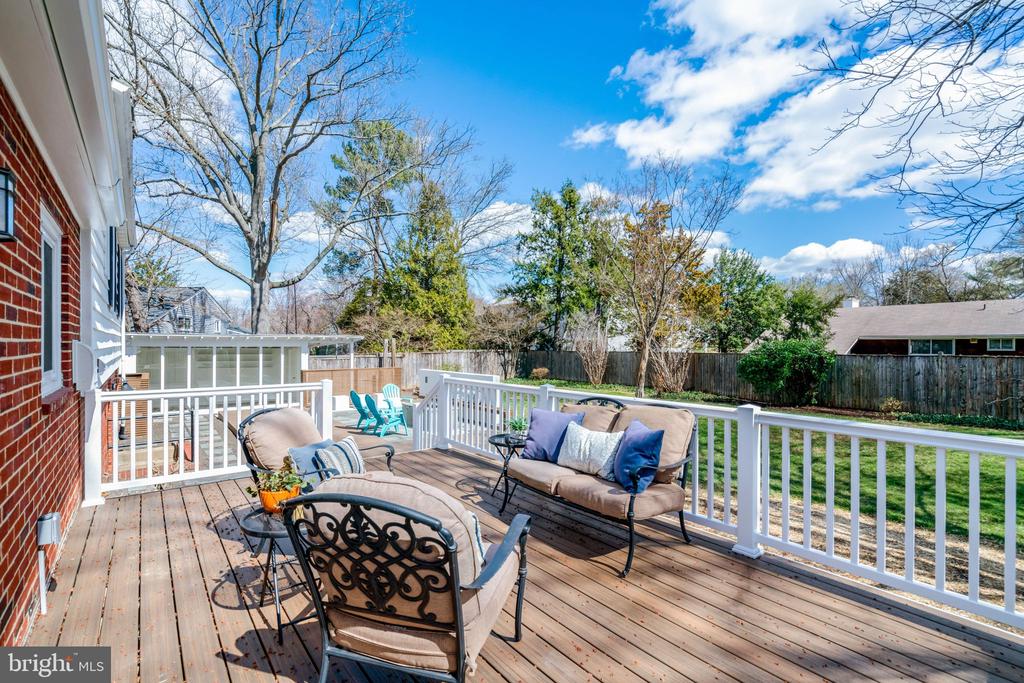 1012 CROTON DRIVE