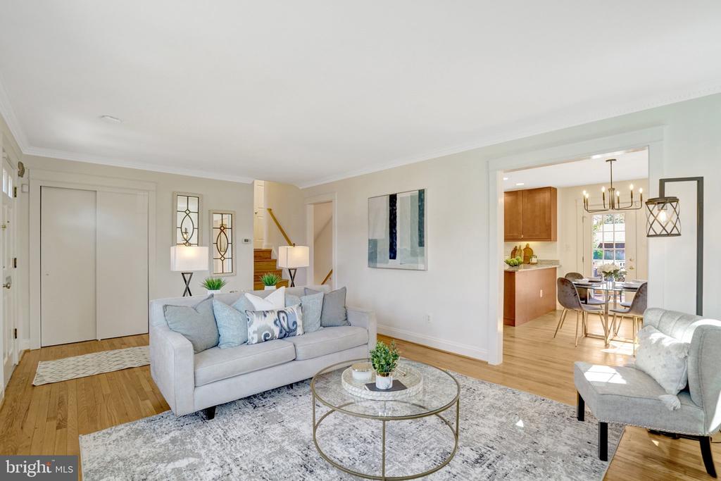 1012 CROTON DRIVE