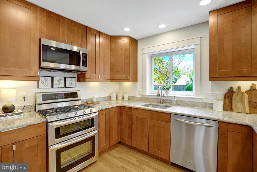 1012 CROTON DRIVE