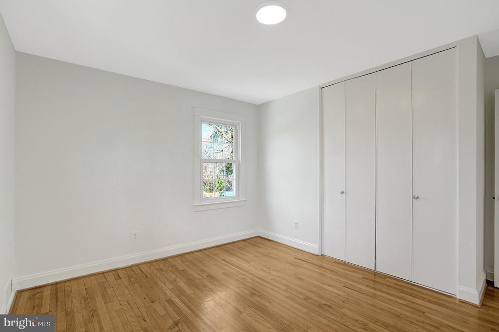 1012 CROTON DRIVE