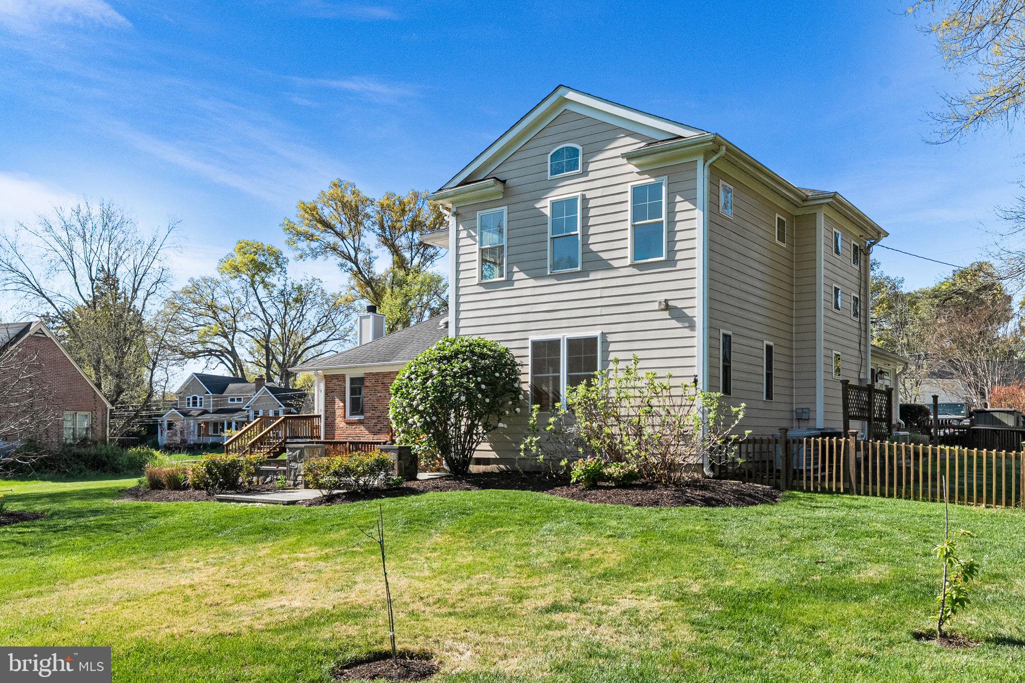 5216 REMINGTON DRIVE