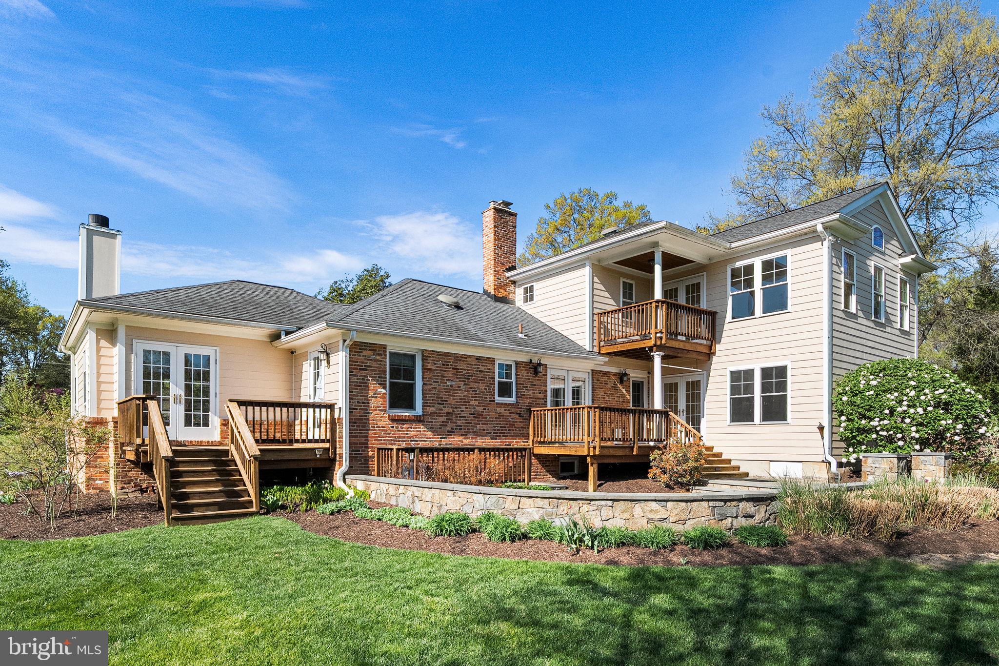 5216 REMINGTON DRIVE