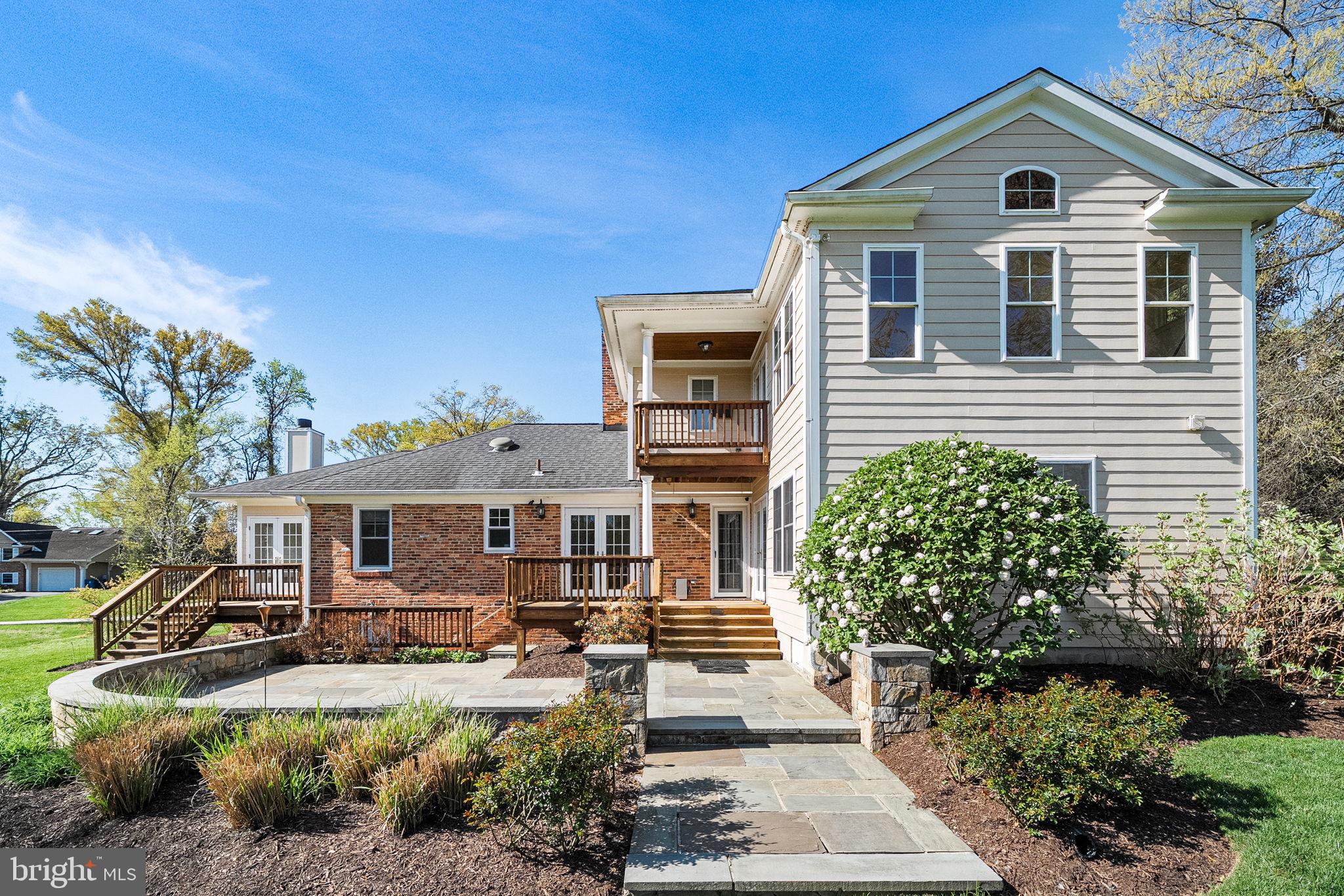 5216 REMINGTON DRIVE