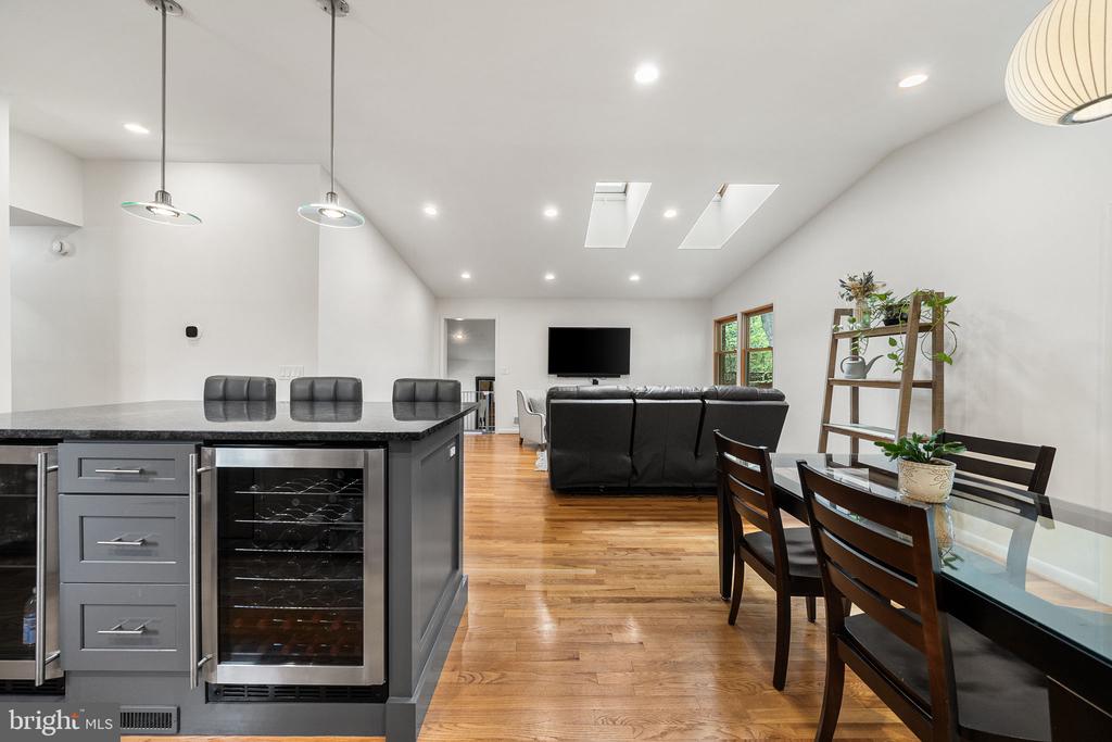 8408 BREWSTER DRIVE