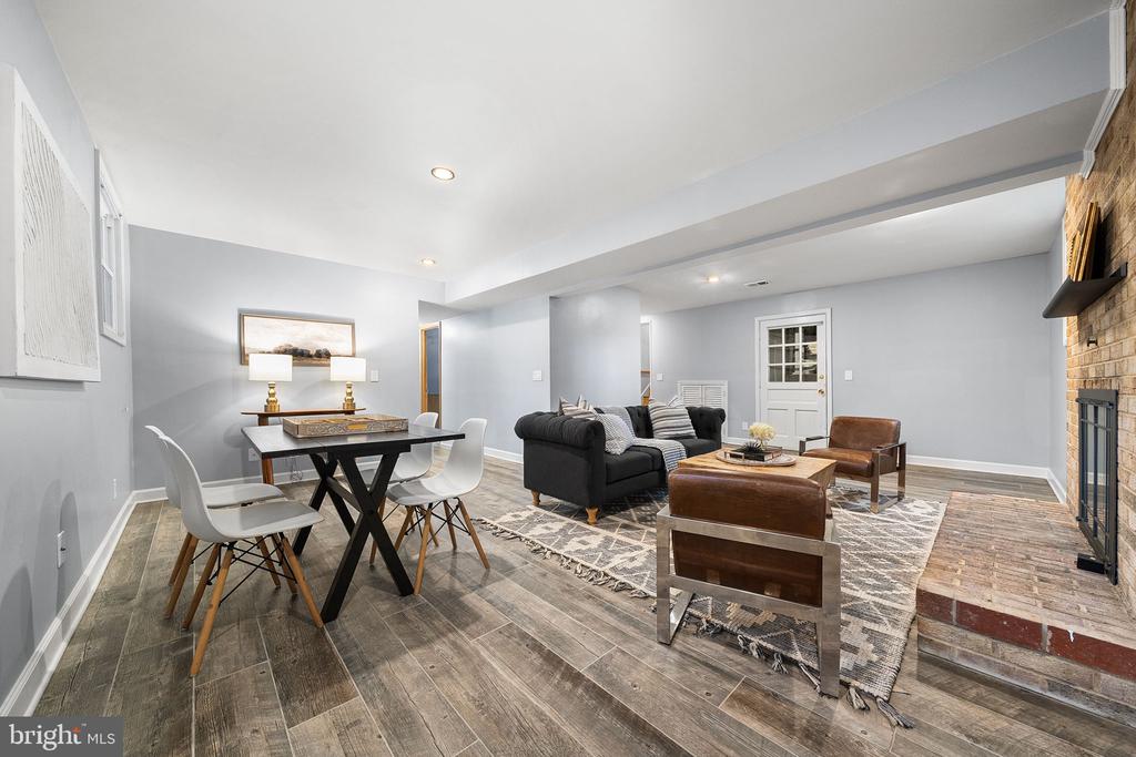 8408 BREWSTER DRIVE