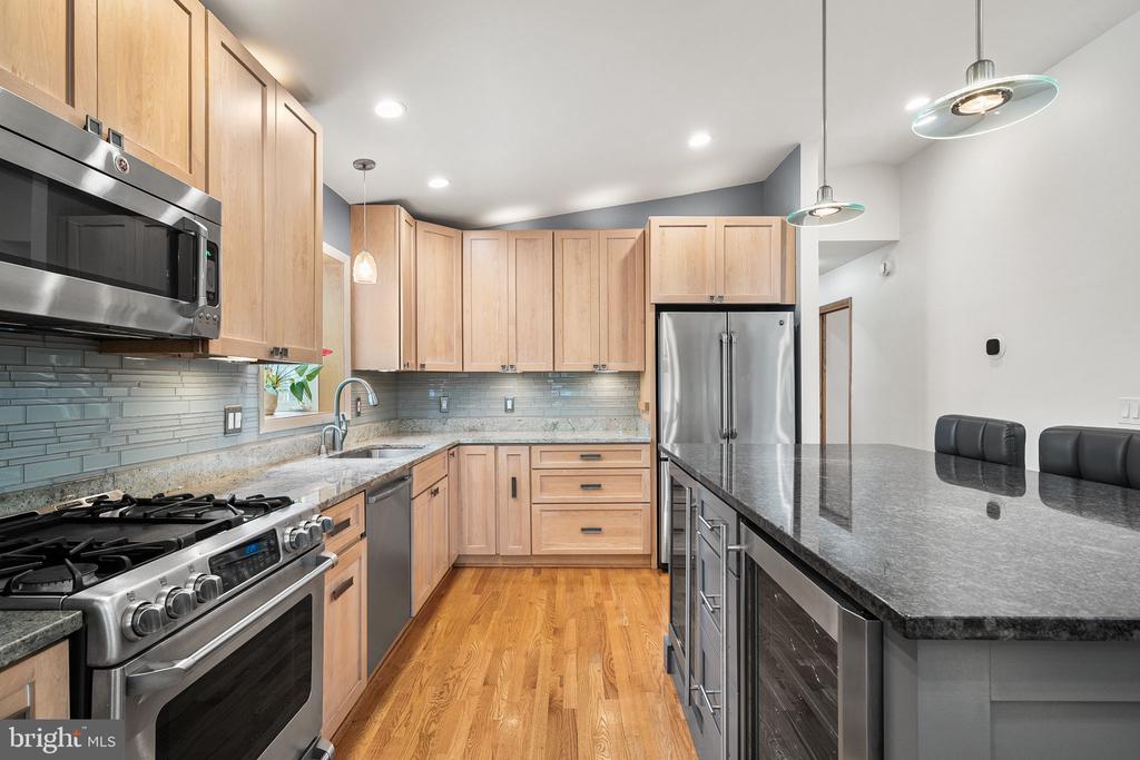 8408 BREWSTER DRIVE