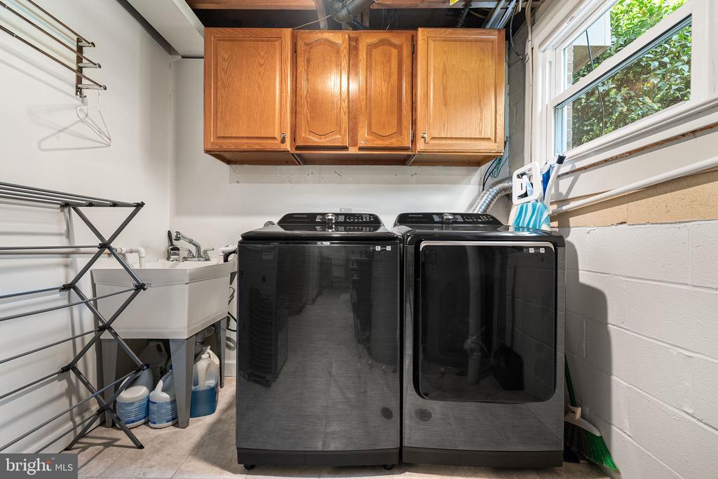 8408 BREWSTER DRIVE