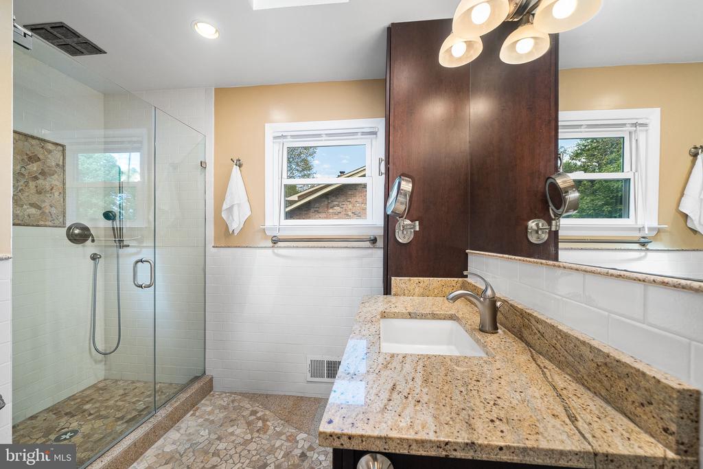 8408 BREWSTER DRIVE