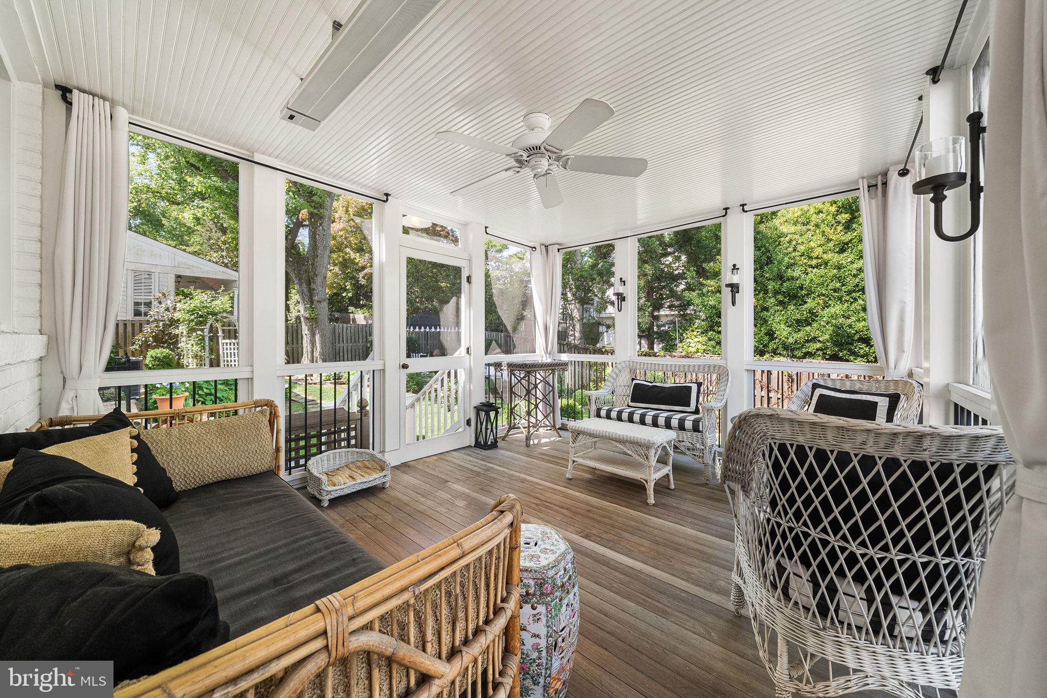 6010 FORT HUNT ROAD