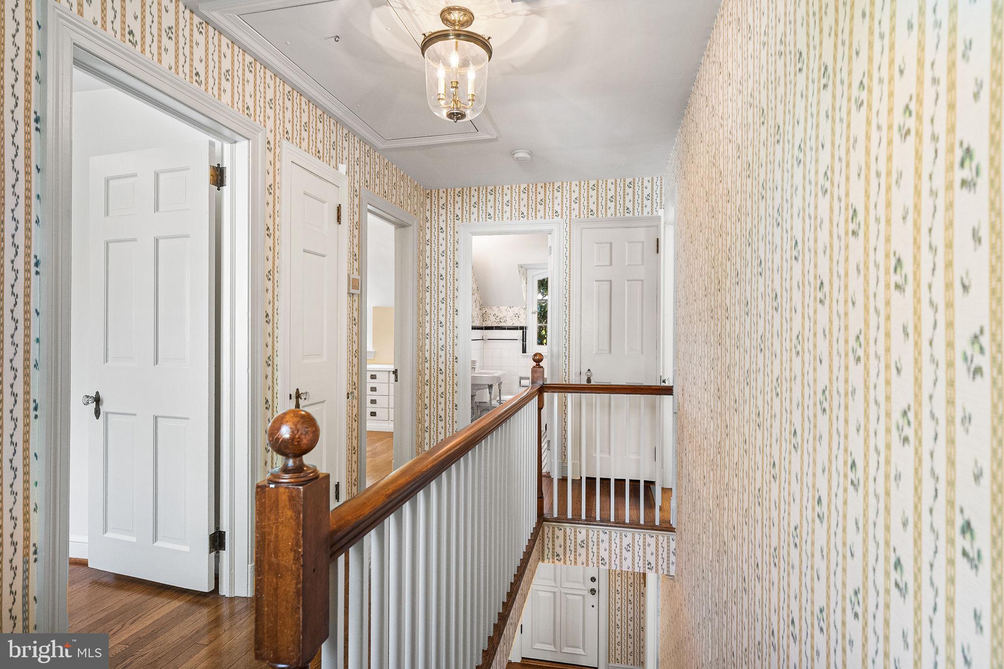 6010 FORT HUNT ROAD