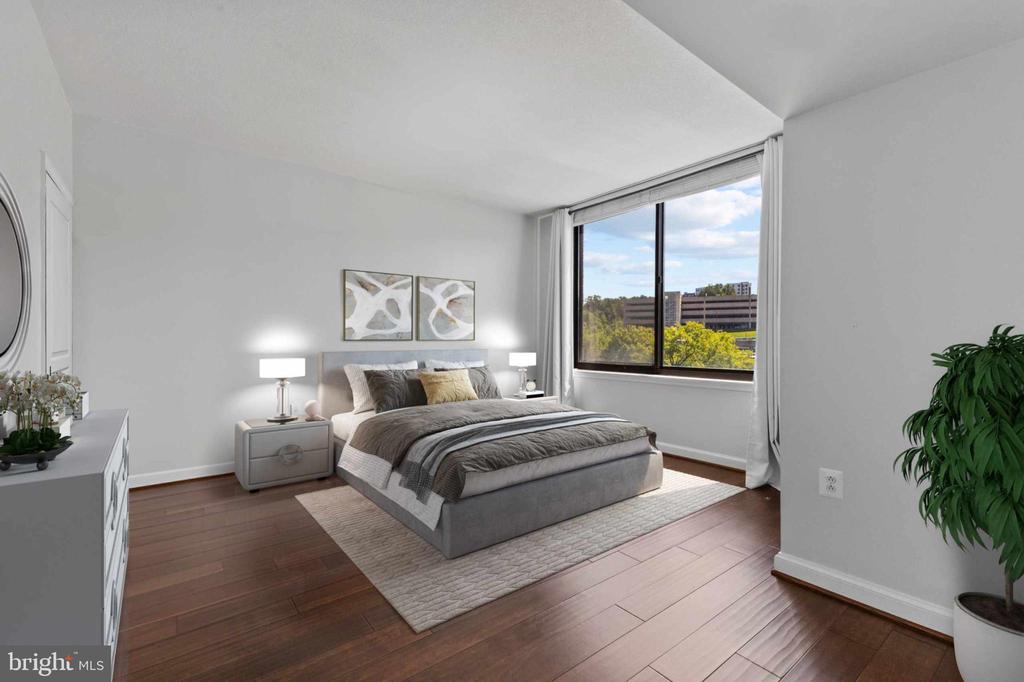 2451 MIDTOWN AVENUE 616