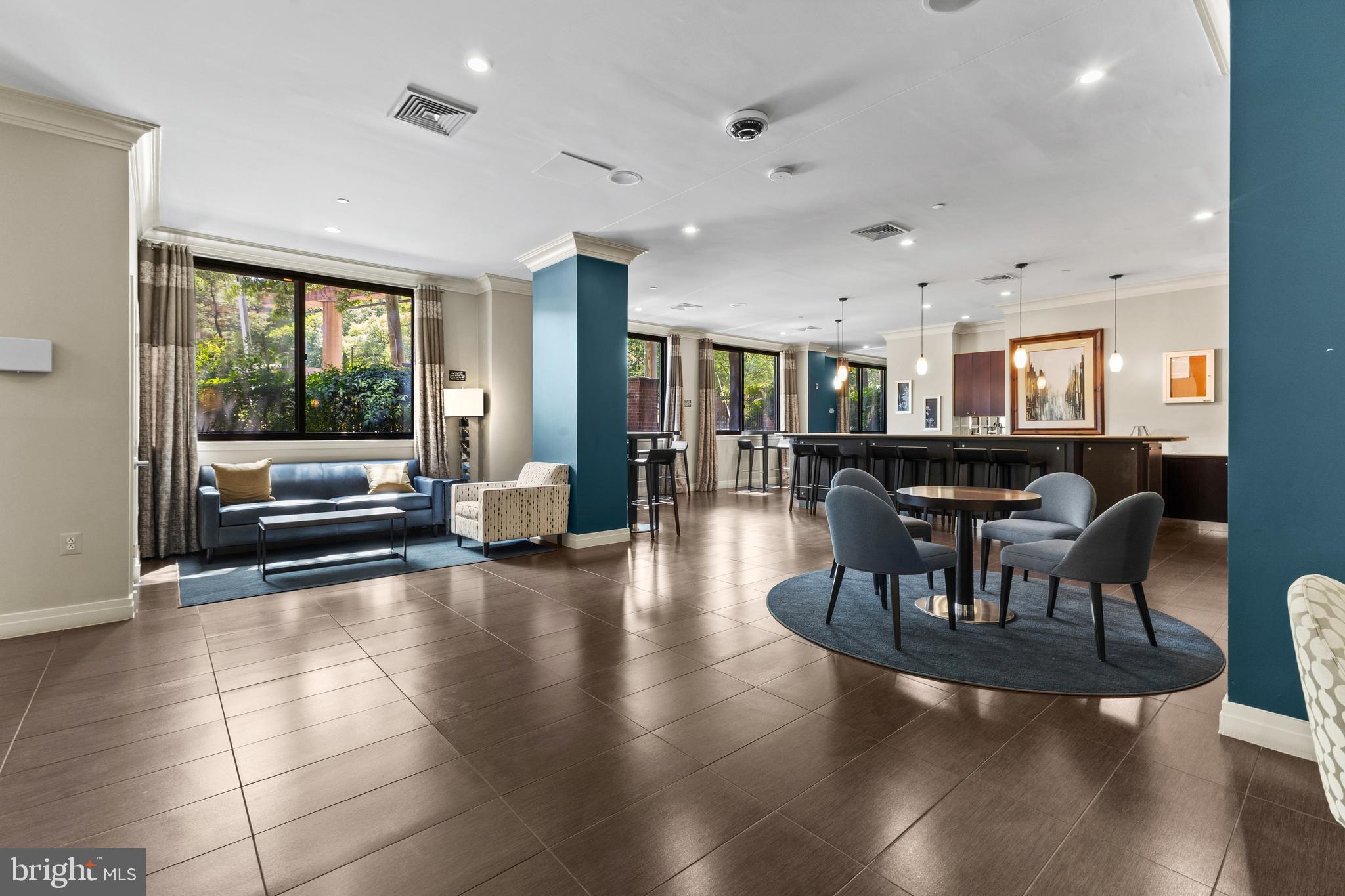 2451 MIDTOWN AVENUE 616