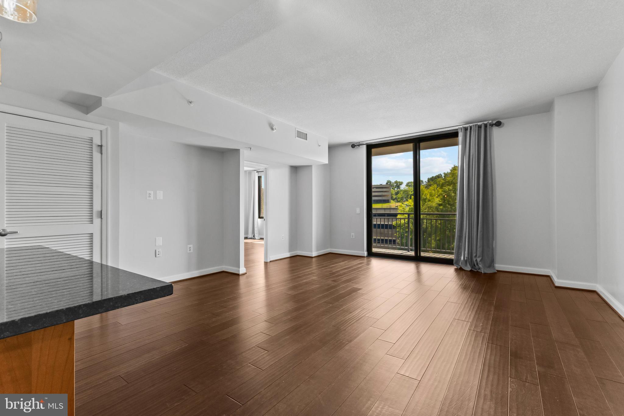 2451 MIDTOWN AVENUE 616