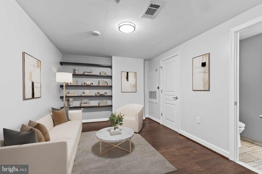 2451 MIDTOWN AVENUE 616