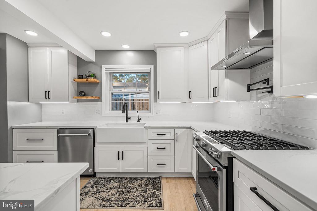 7117 MARLAN DRIVE