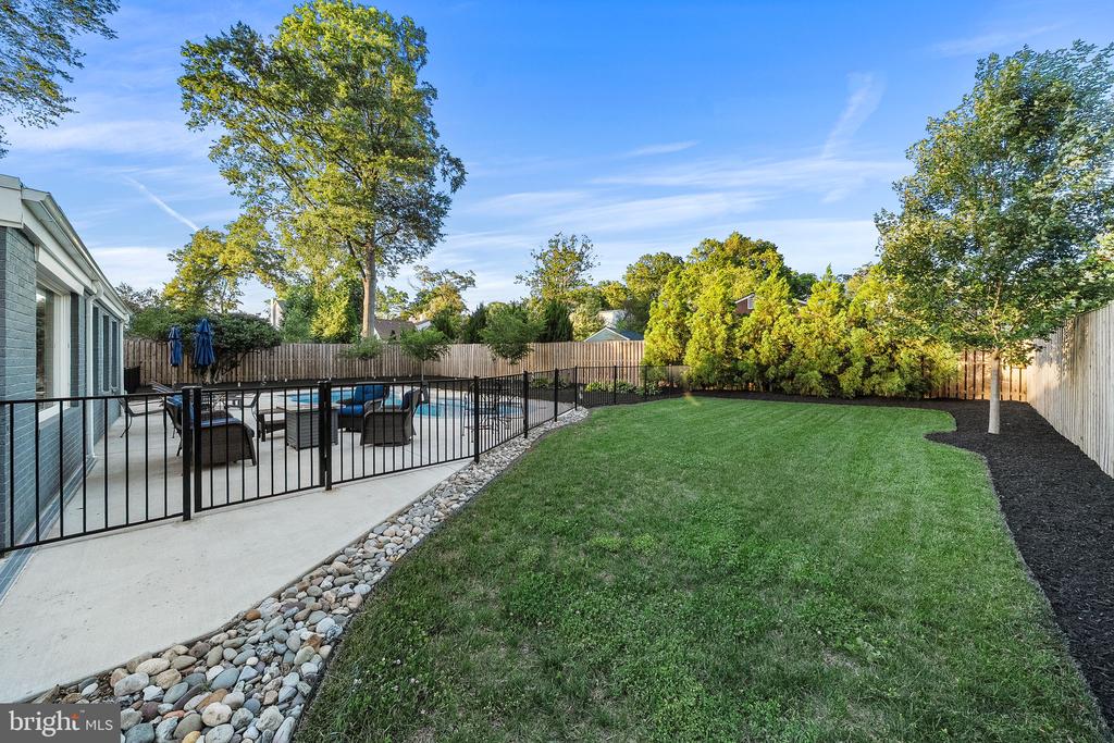 7117 MARLAN DRIVE