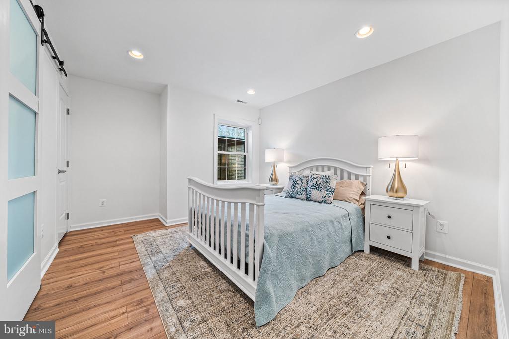 1232 SHENANDOAH ROAD