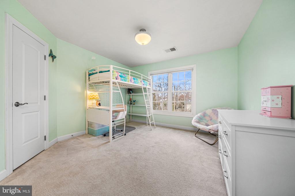 1232 SHENANDOAH ROAD