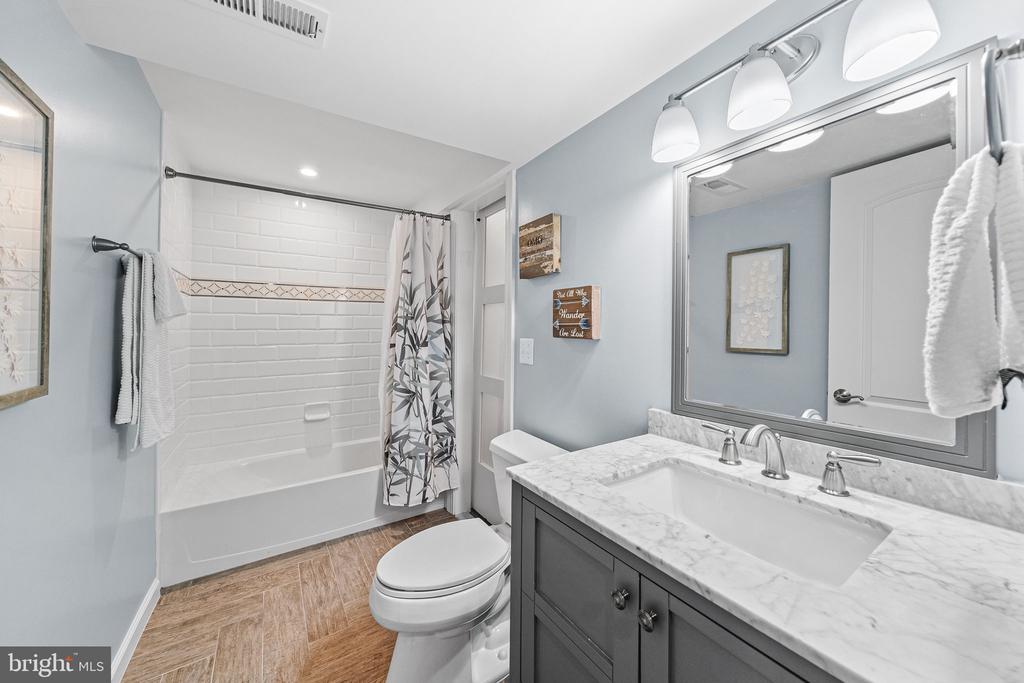 1232 SHENANDOAH ROAD