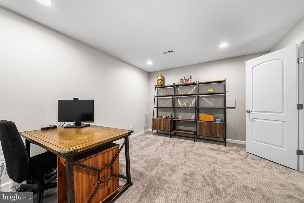 1232 SHENANDOAH ROAD