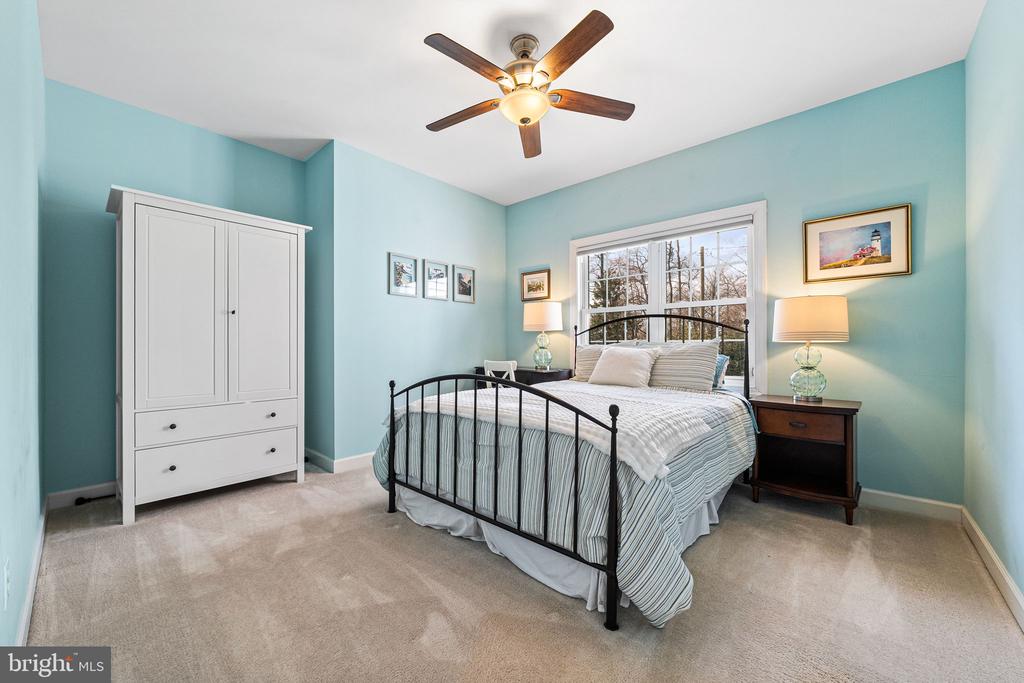 1232 SHENANDOAH ROAD