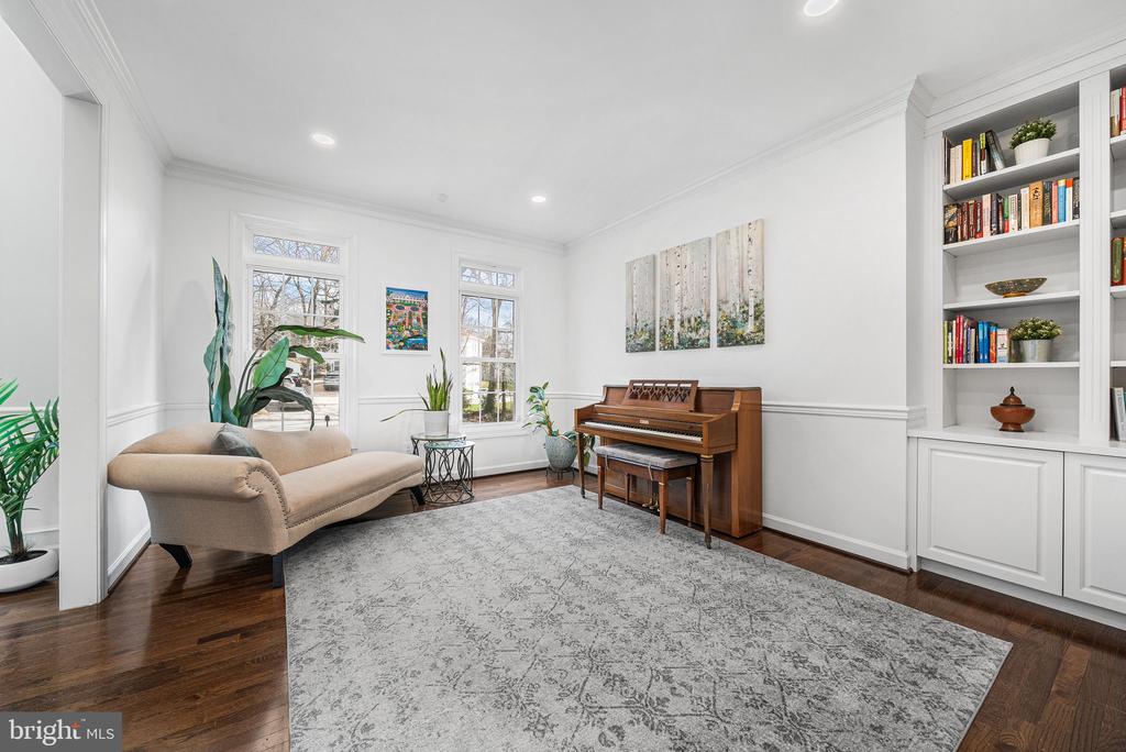 1232 SHENANDOAH ROAD