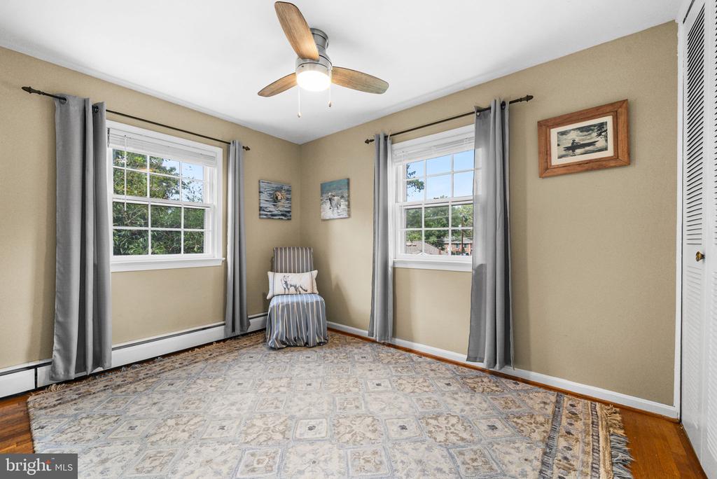 7851 MIDDAY LANE