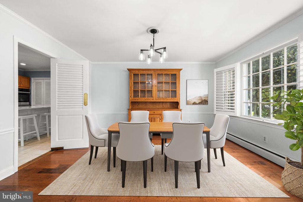 7851 MIDDAY LANE