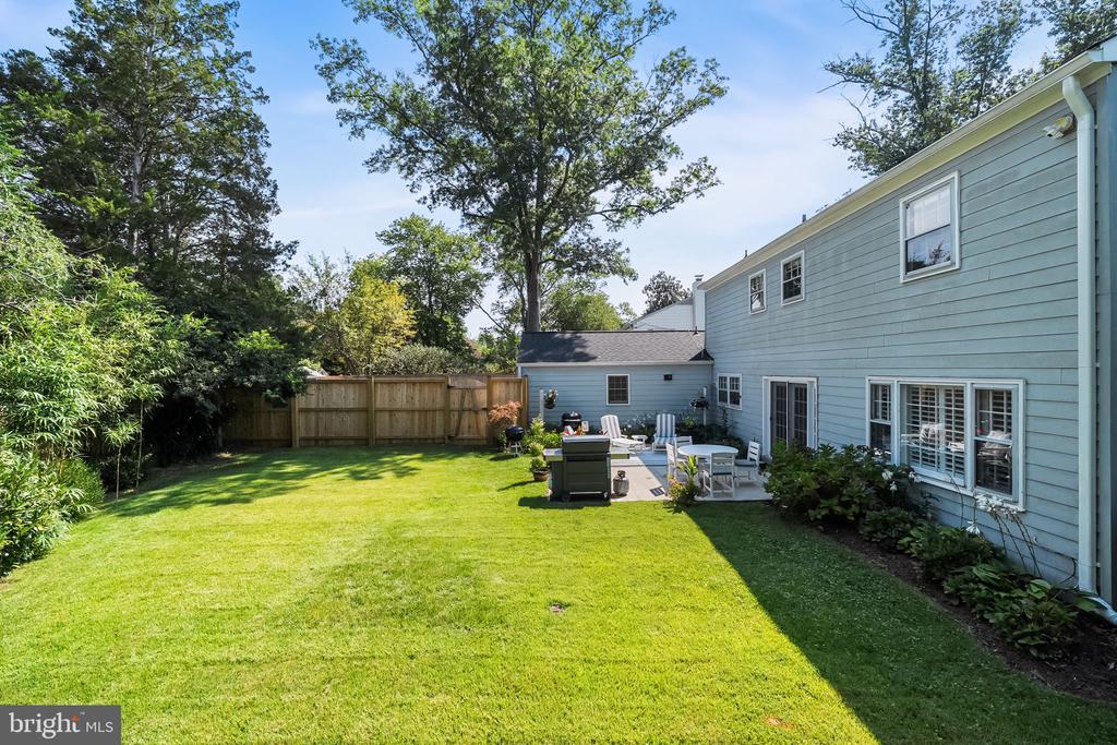 7851 MIDDAY LANE