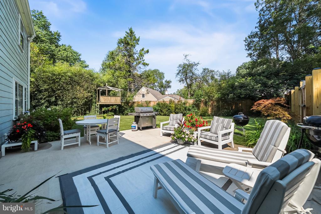 7851 MIDDAY LANE
