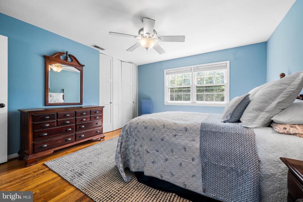 7851 MIDDAY LANE