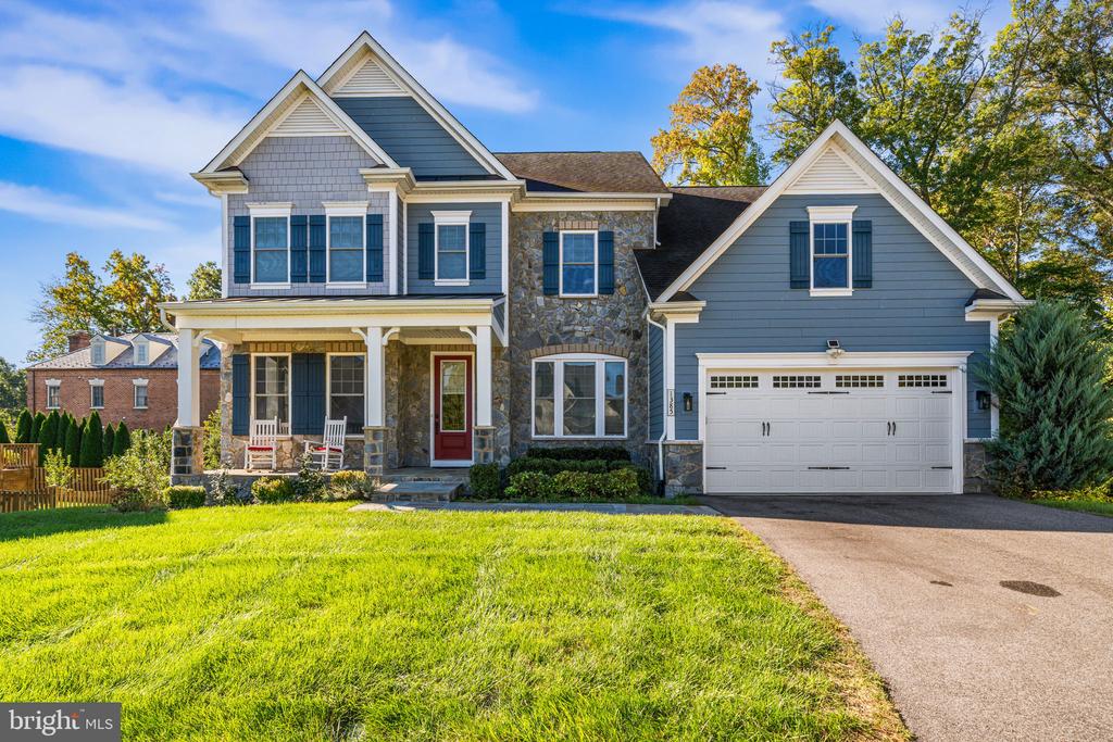 1385 BISHOP CREST COURT
