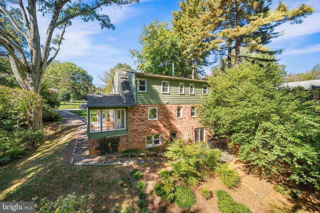 1625 COURTLAND ROAD