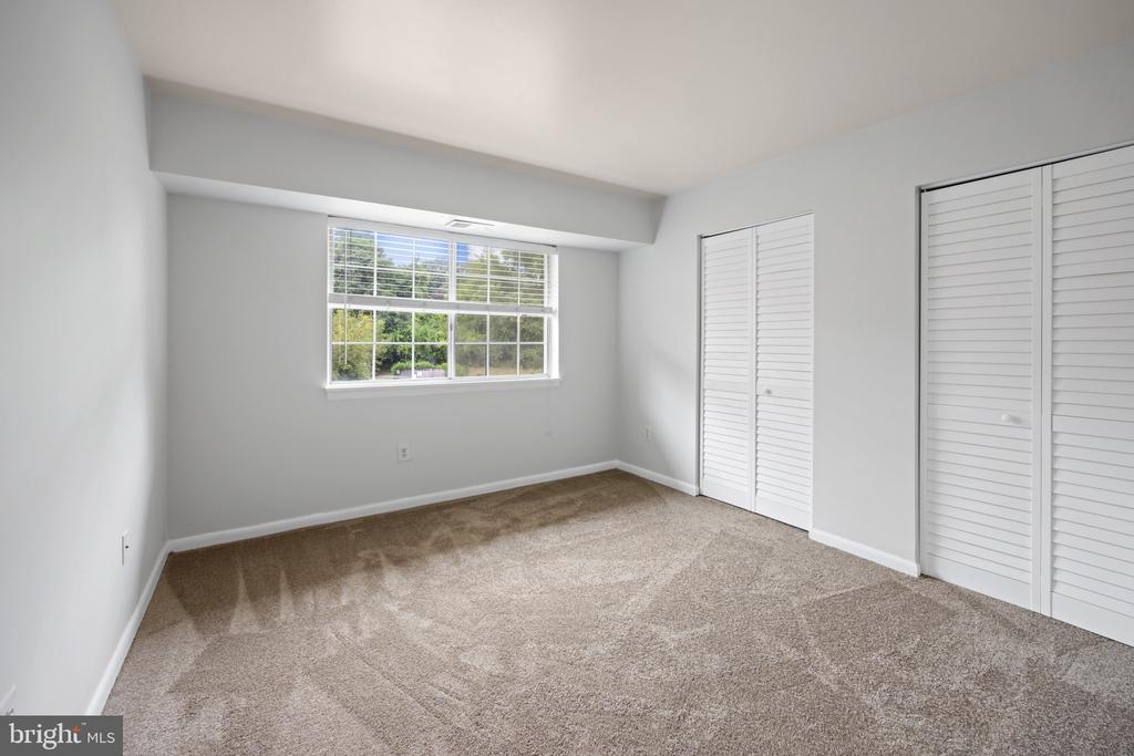 1523 Colonial Dr #304