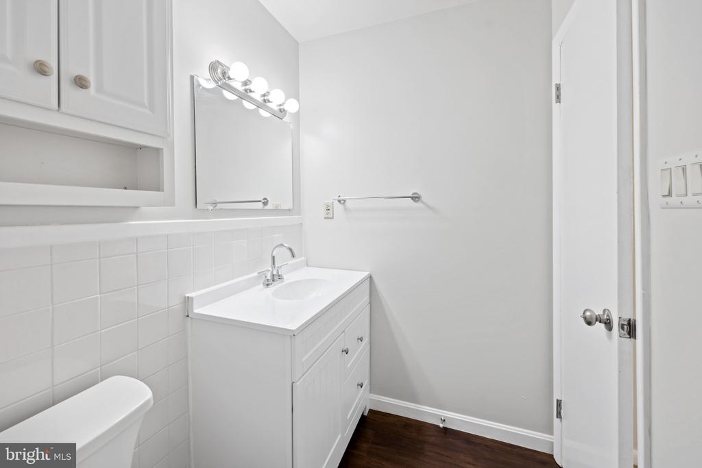 1523 Colonial Dr #304