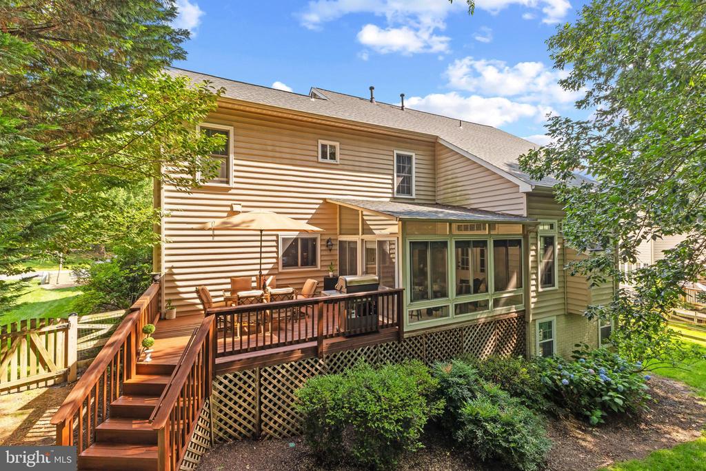 9923 BAGPIPE COURT