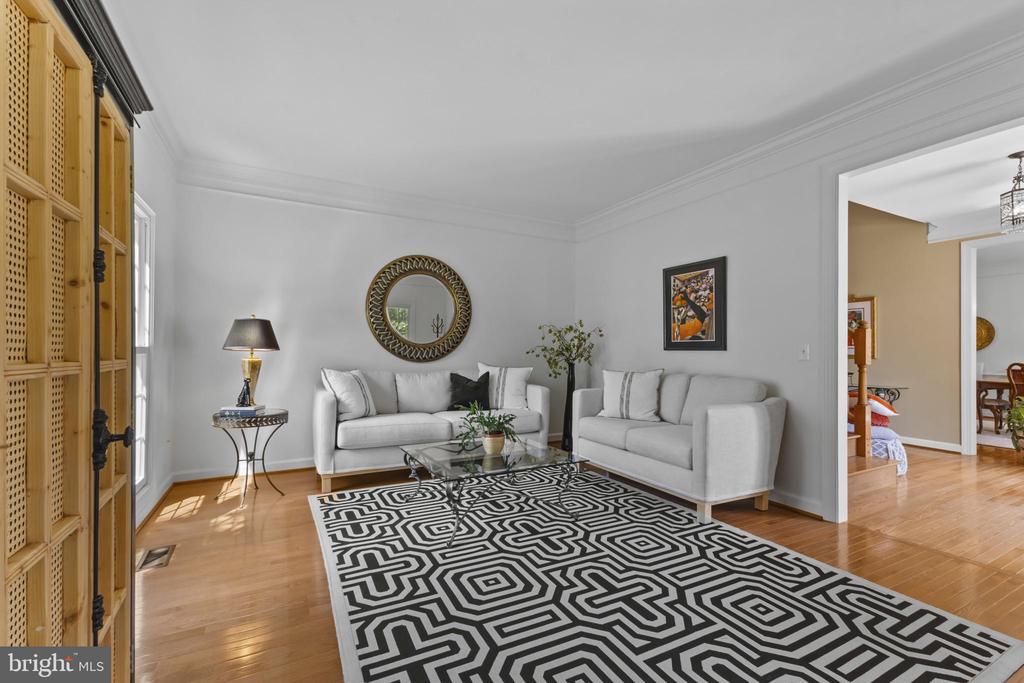 9923 BAGPIPE COURT