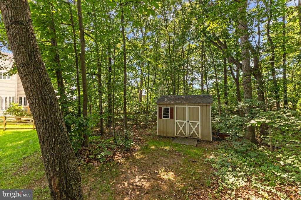 9923 BAGPIPE COURT