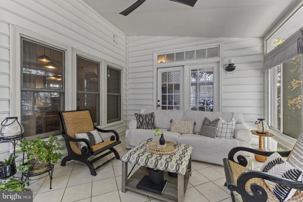 9923 BAGPIPE COURT