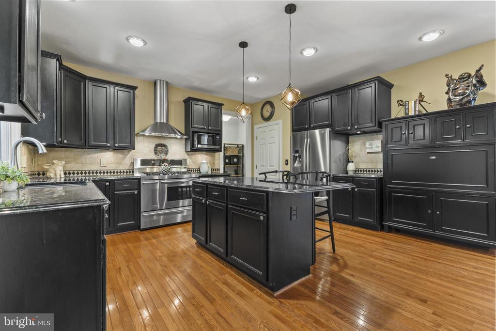 9923 BAGPIPE COURT