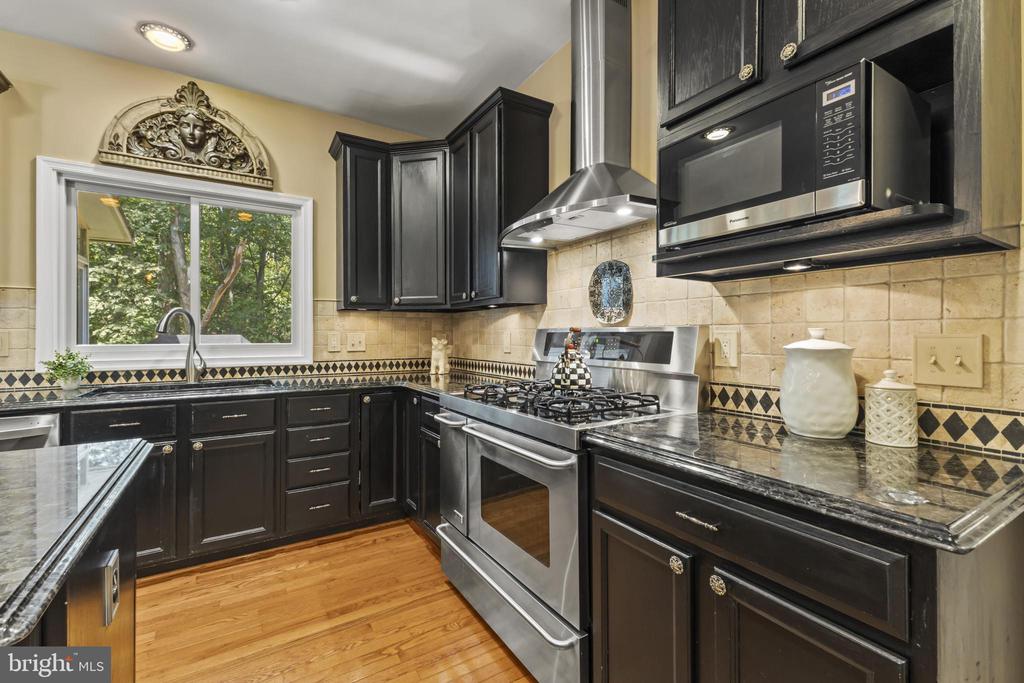 9923 BAGPIPE COURT