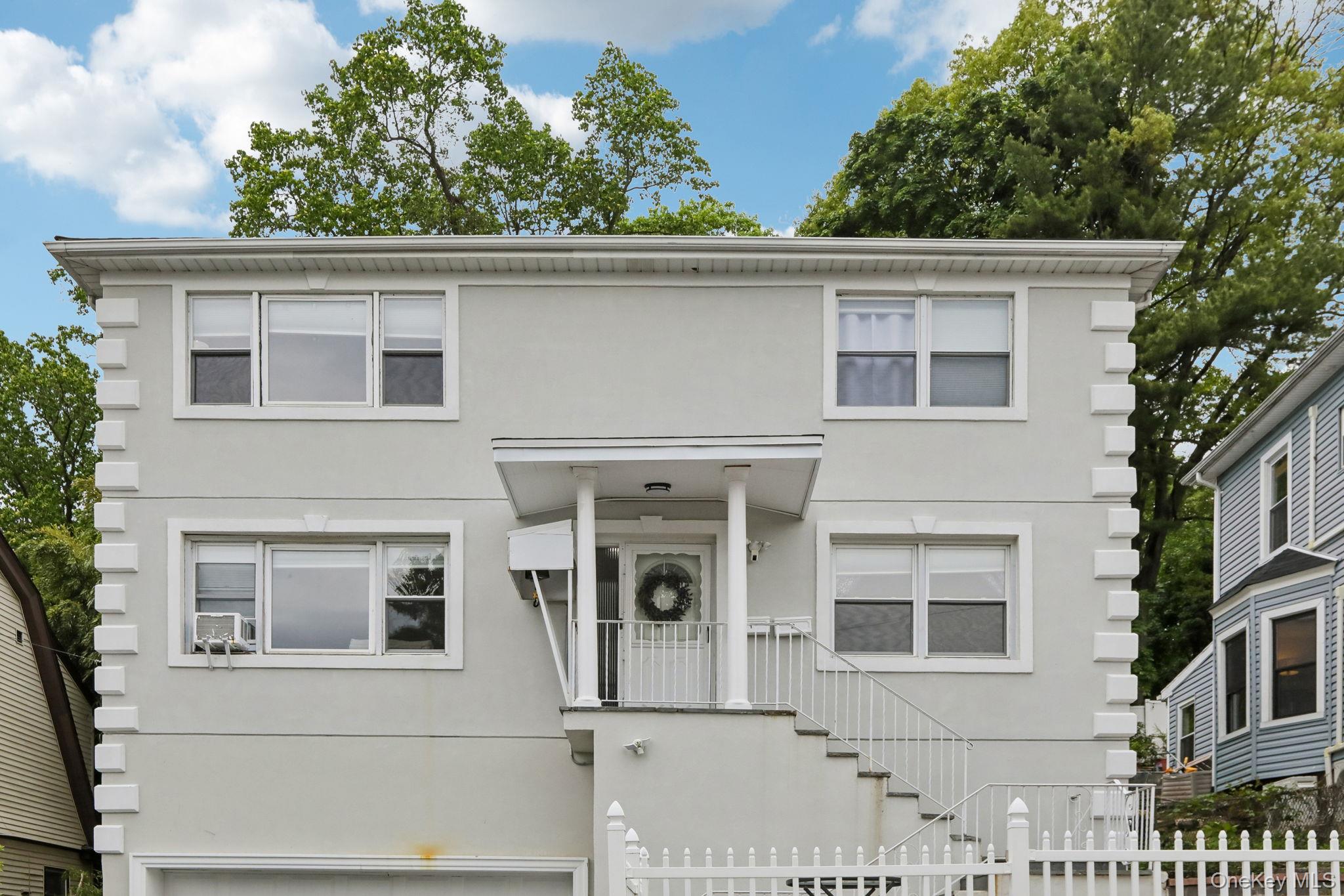 583 Bellevue Avenue N