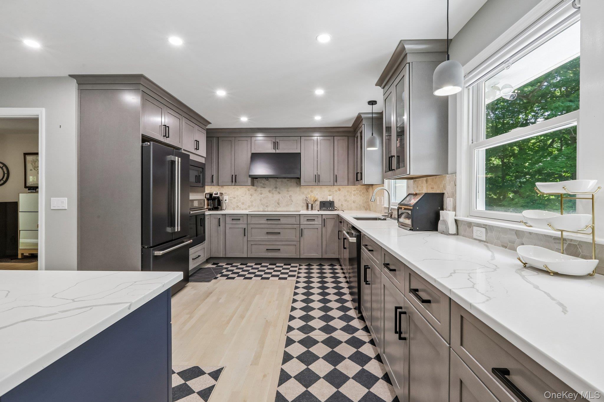 62 Mohegan Road