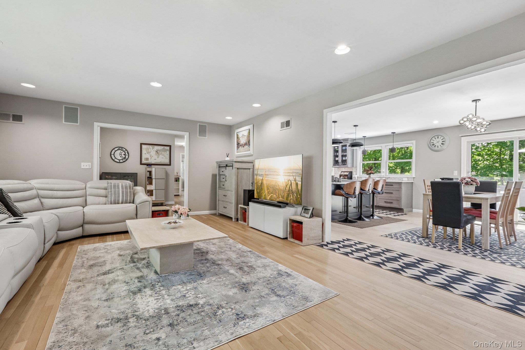 62 Mohegan Road