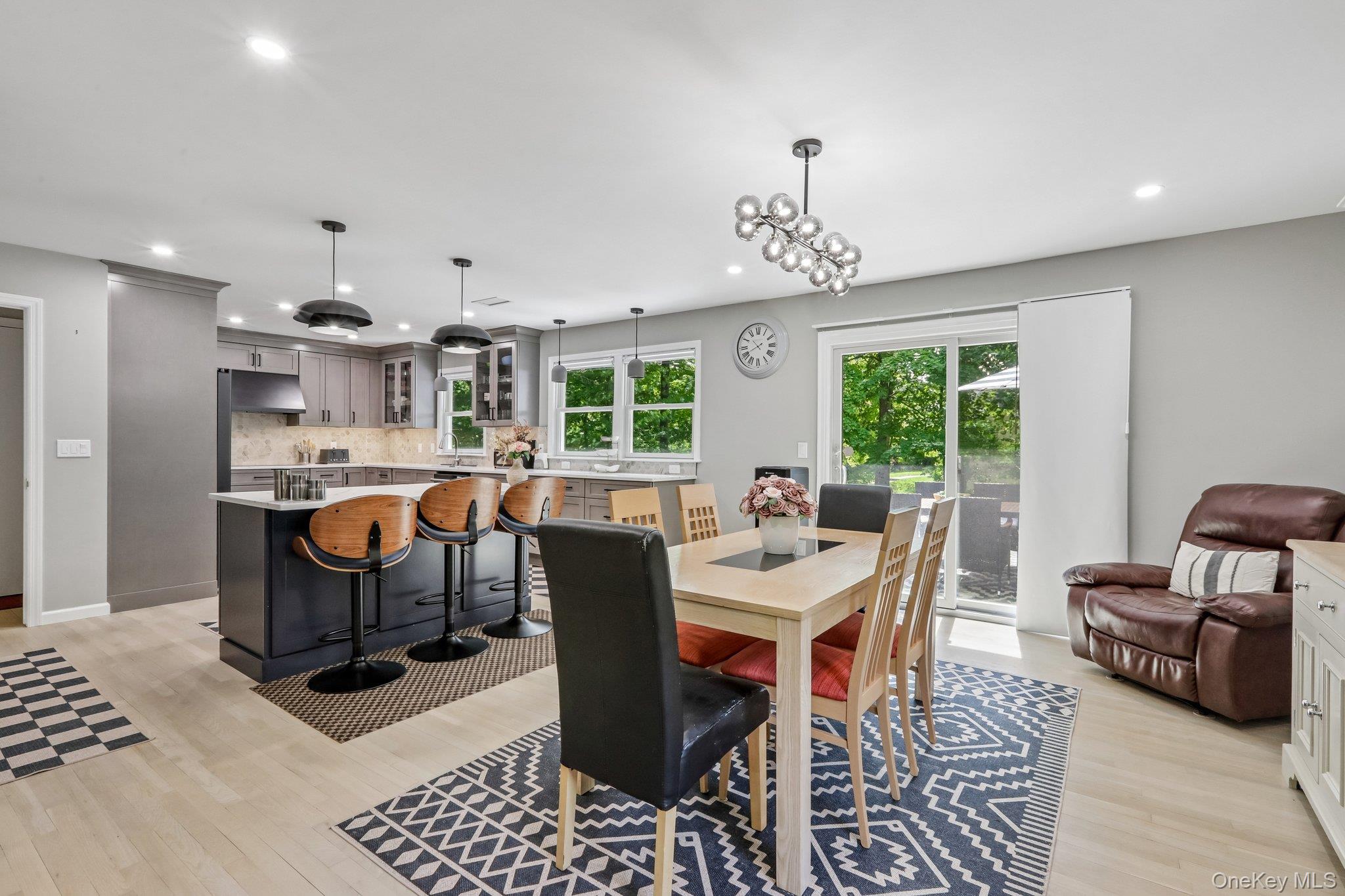 62 Mohegan Road